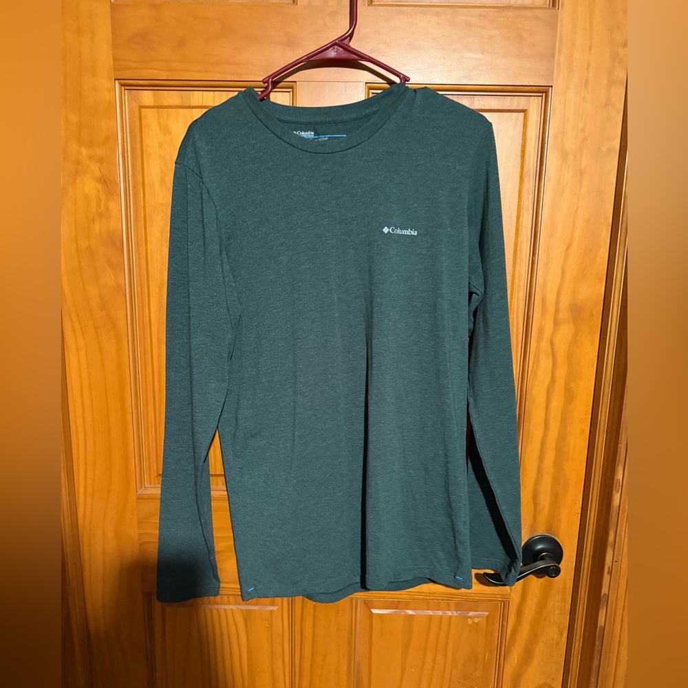 Columbia Forest Green V-Neck Shirt